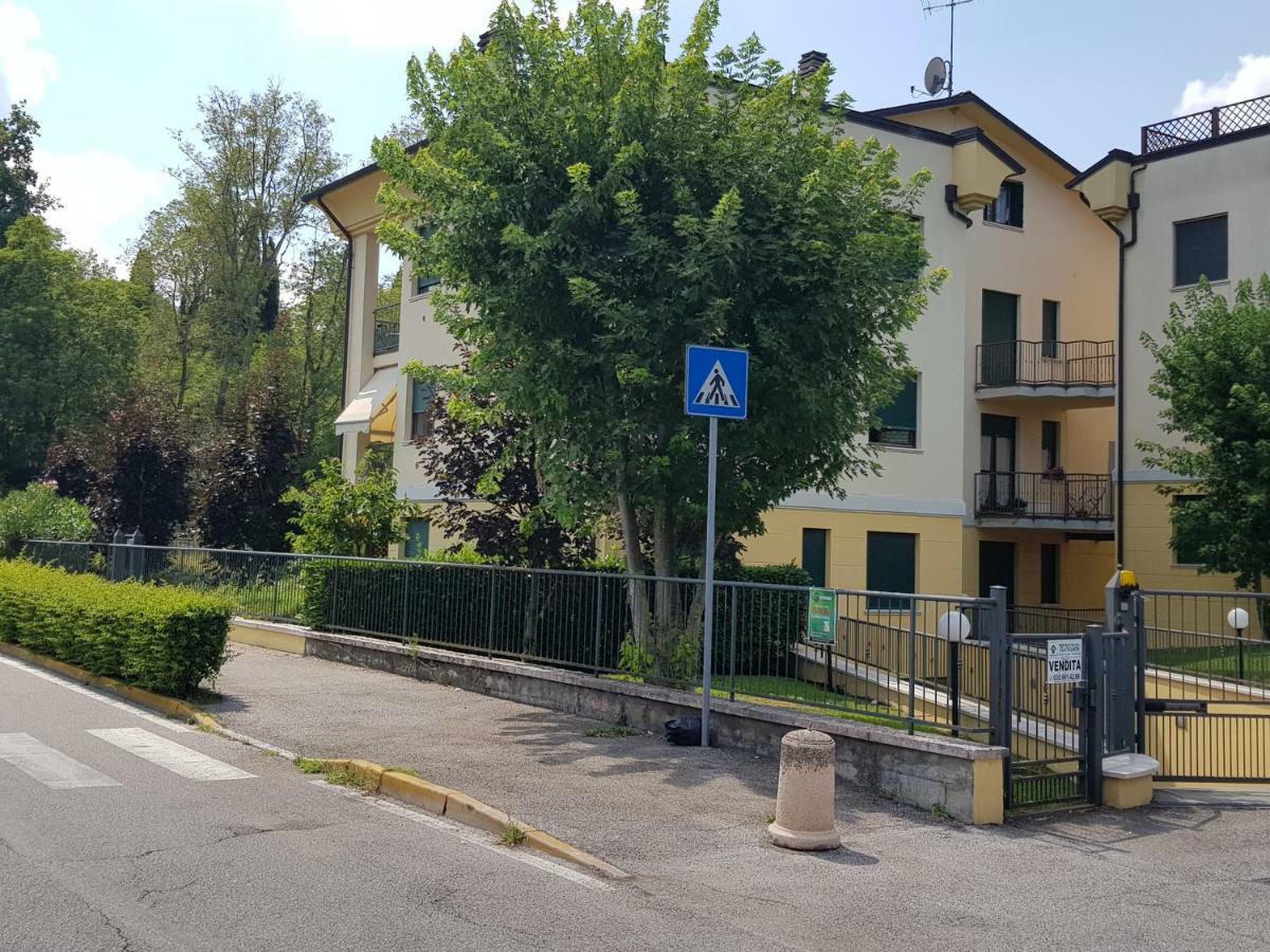 Appartamento Diamantina Desenzano del Garda Exterior foto
